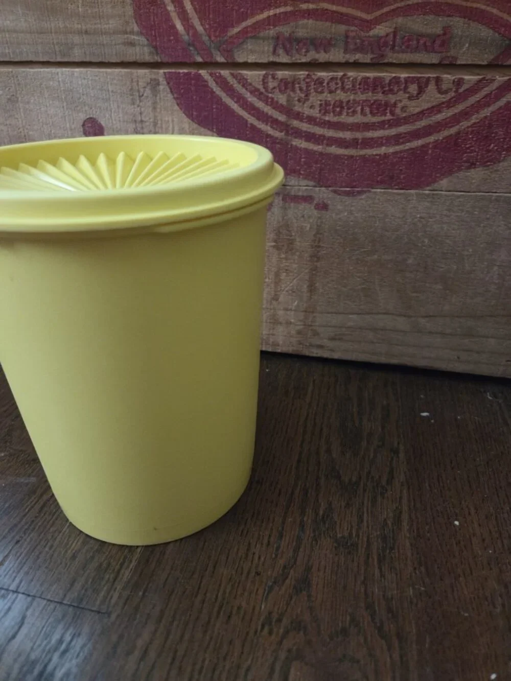 Vintage Tupperware Yellow 6.5